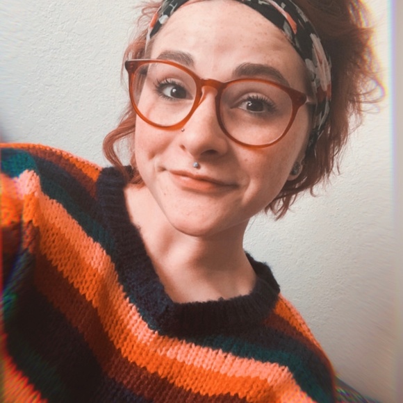 Meet your Posher, Lauren - Picture 1 of 1